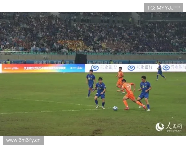 闽超揭幕战福州对厦门裁判张雷执法